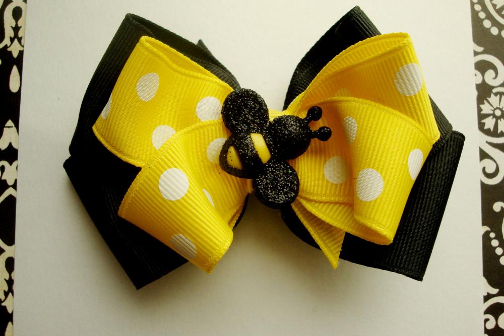 Bee-autiful Bow